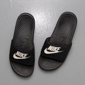 Nike Victori One Women's Slides